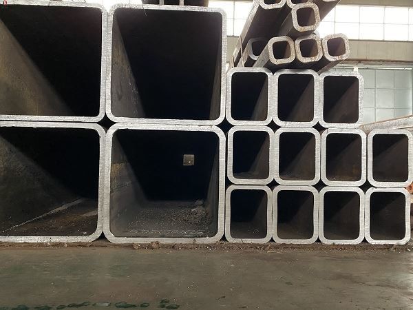 TUBE SQUARE